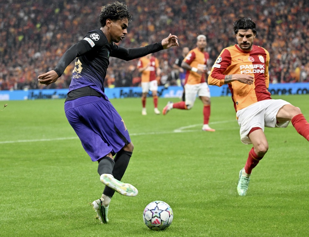 Hàng loạt cột mốc lịch sử và kỷ lục Champions League bị xô... Pha bóng đáng chú ý liên quan đến hàng loạt cột mốc lịch sử và kỷ lục Champions League bị xô đổ