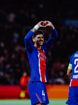PSG khẳng định sức mạnh và tham vọng tại Ligue 1 Hình ảnh diễn biến pSG khẳng định sức mạnh và tham vọng tại Ligue 1