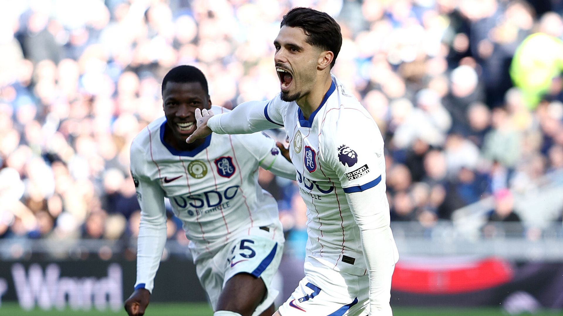 Hình ảnh diễn biến sức ép từ Goodison Park và cách Chelsea hóa giải